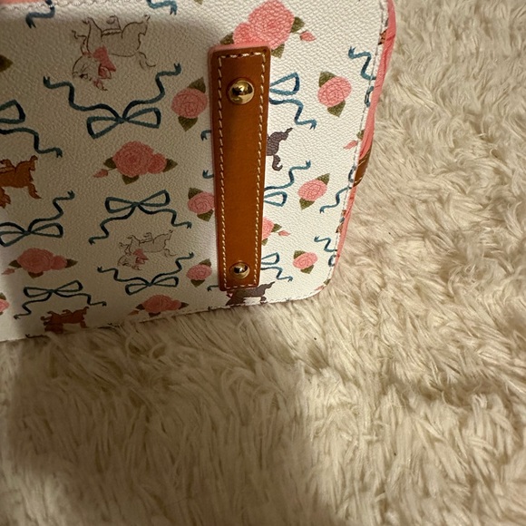 Dooney & Bourke Disney Aristocats purse - Picture 7 of 7
